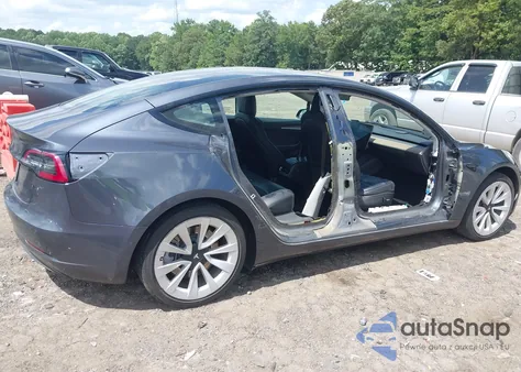 2022 Tesla Model 3 Rear-Wheel Drive из США, поврежденный, VIN 5YJ3E1EA5NF192059